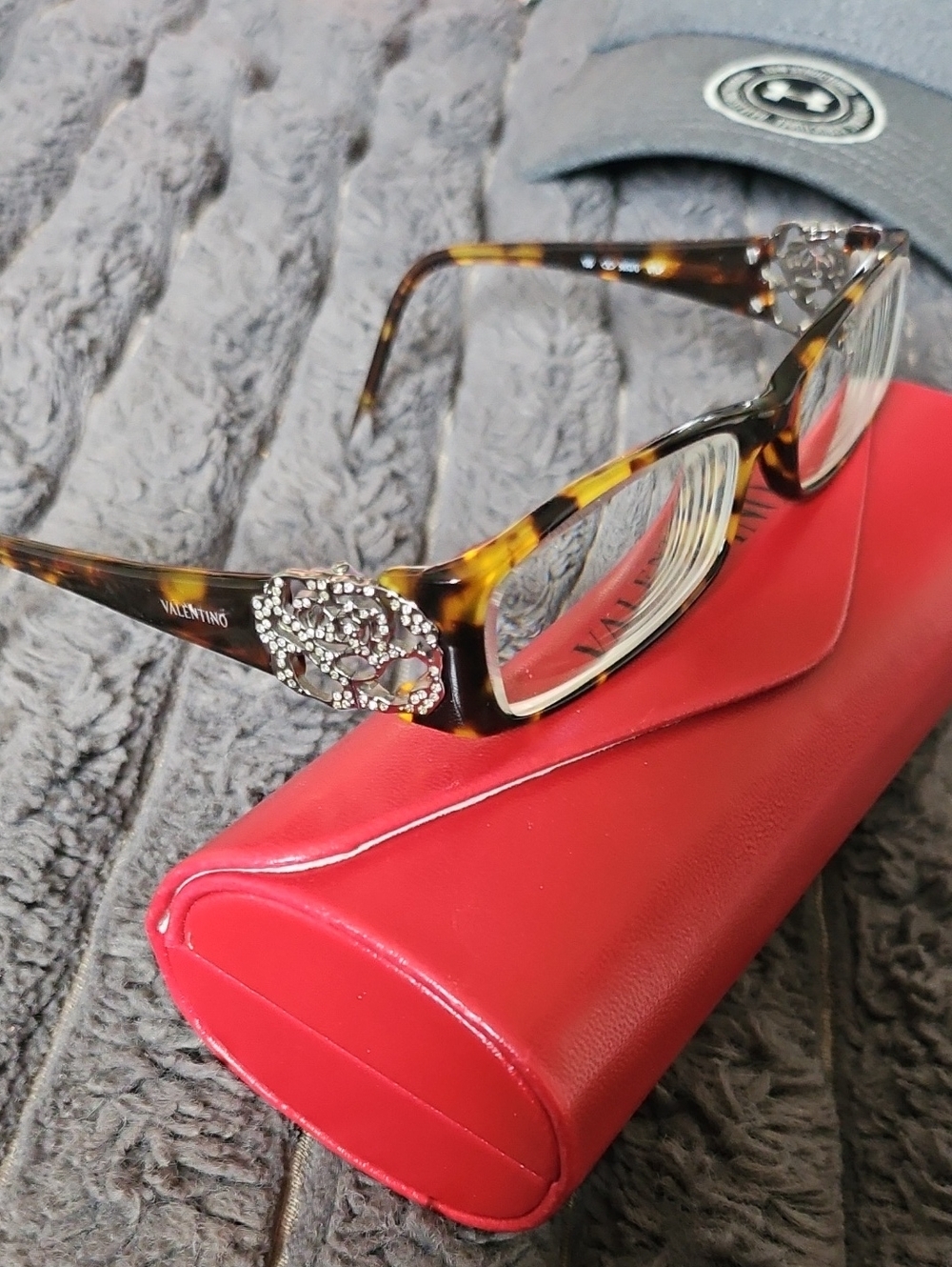 Valentino V5652/U designer eyewear